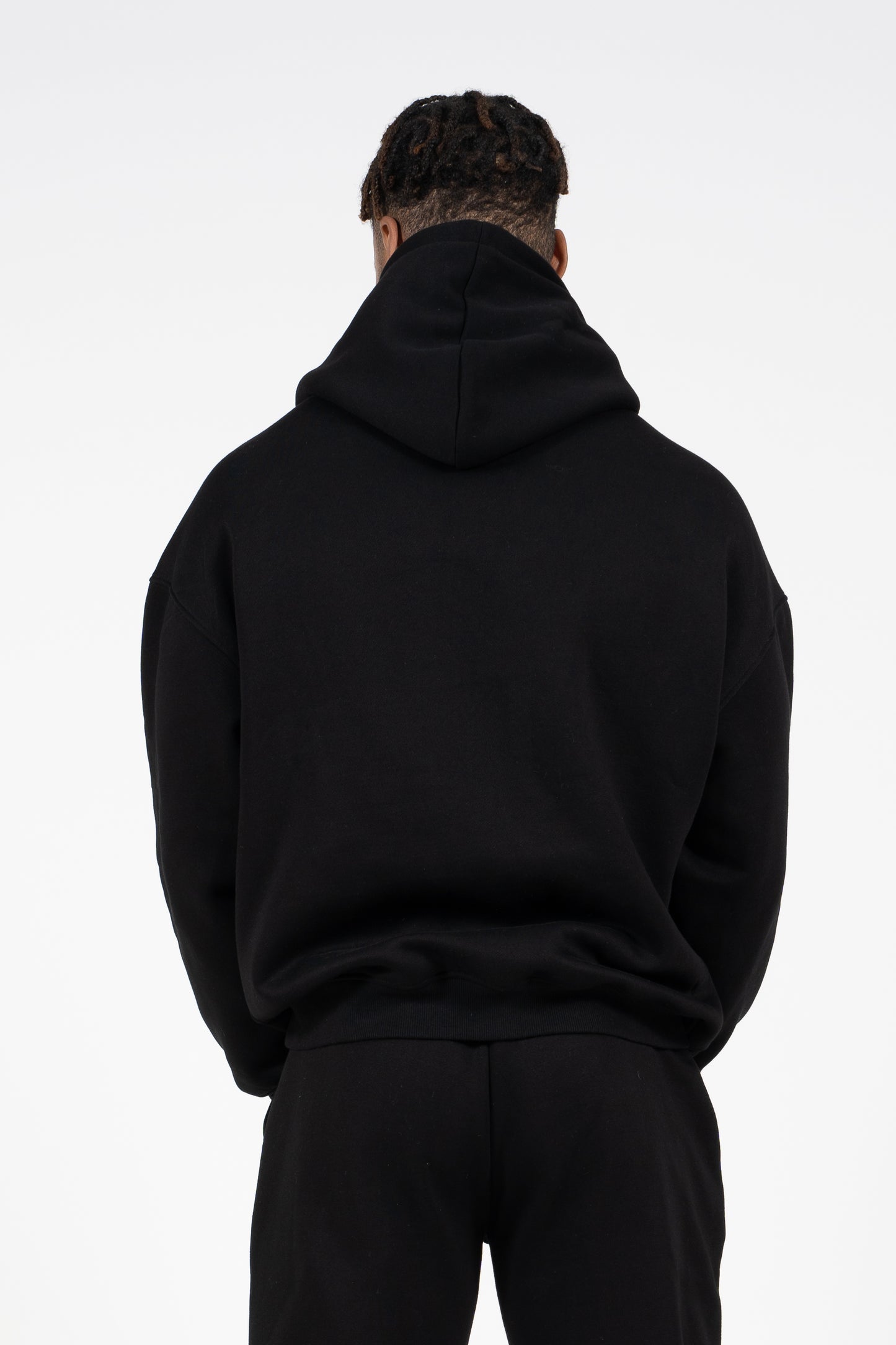 UNISEX CLASSIC HOODIE