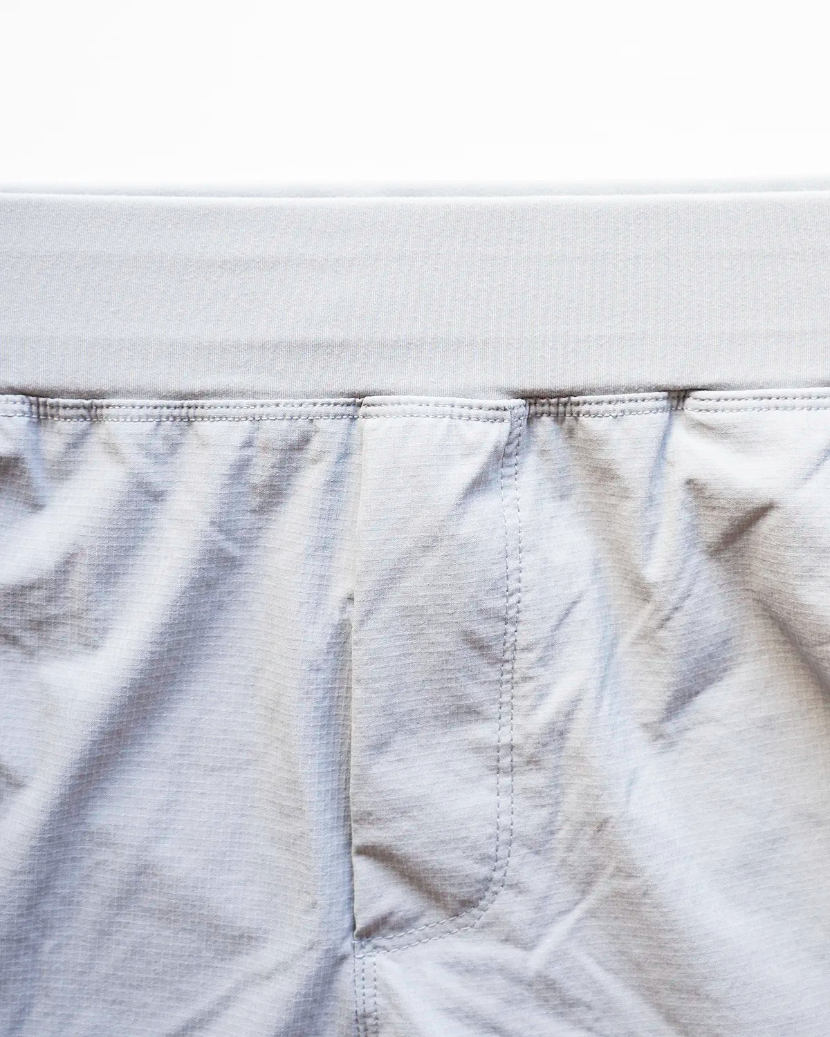 VO2 TRAINING SHORTS (LINERLESS)