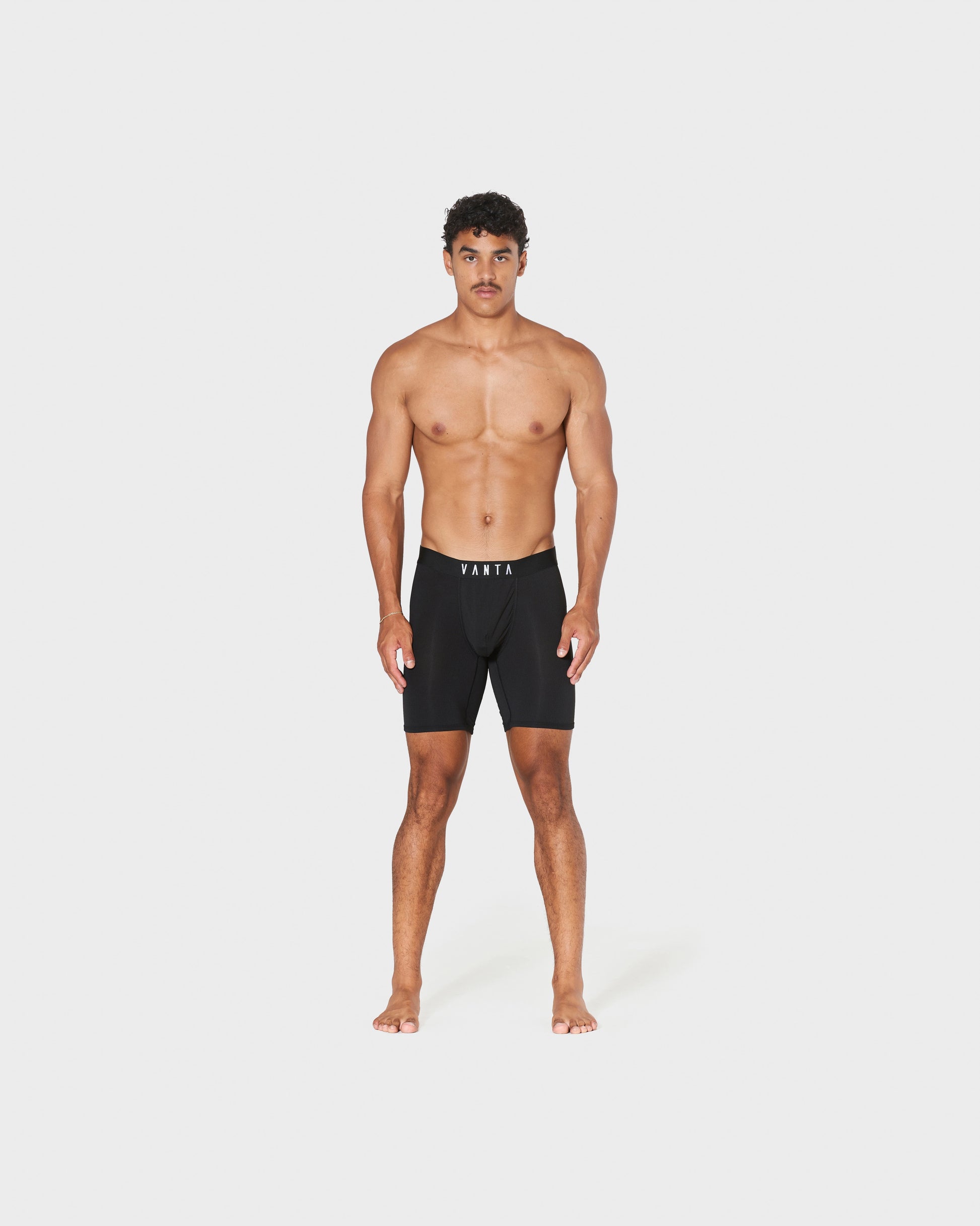 Lightweight men's running underwear for a comfortable and secure fit

