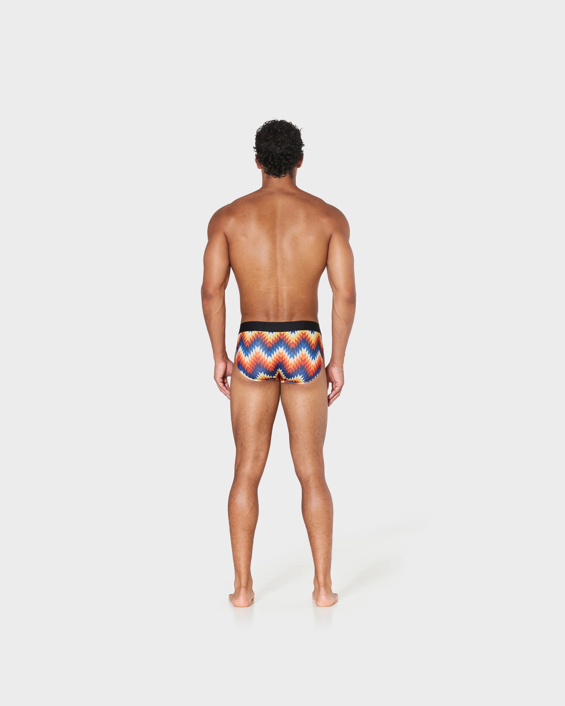 Men's performance underwear with stretch support for active training