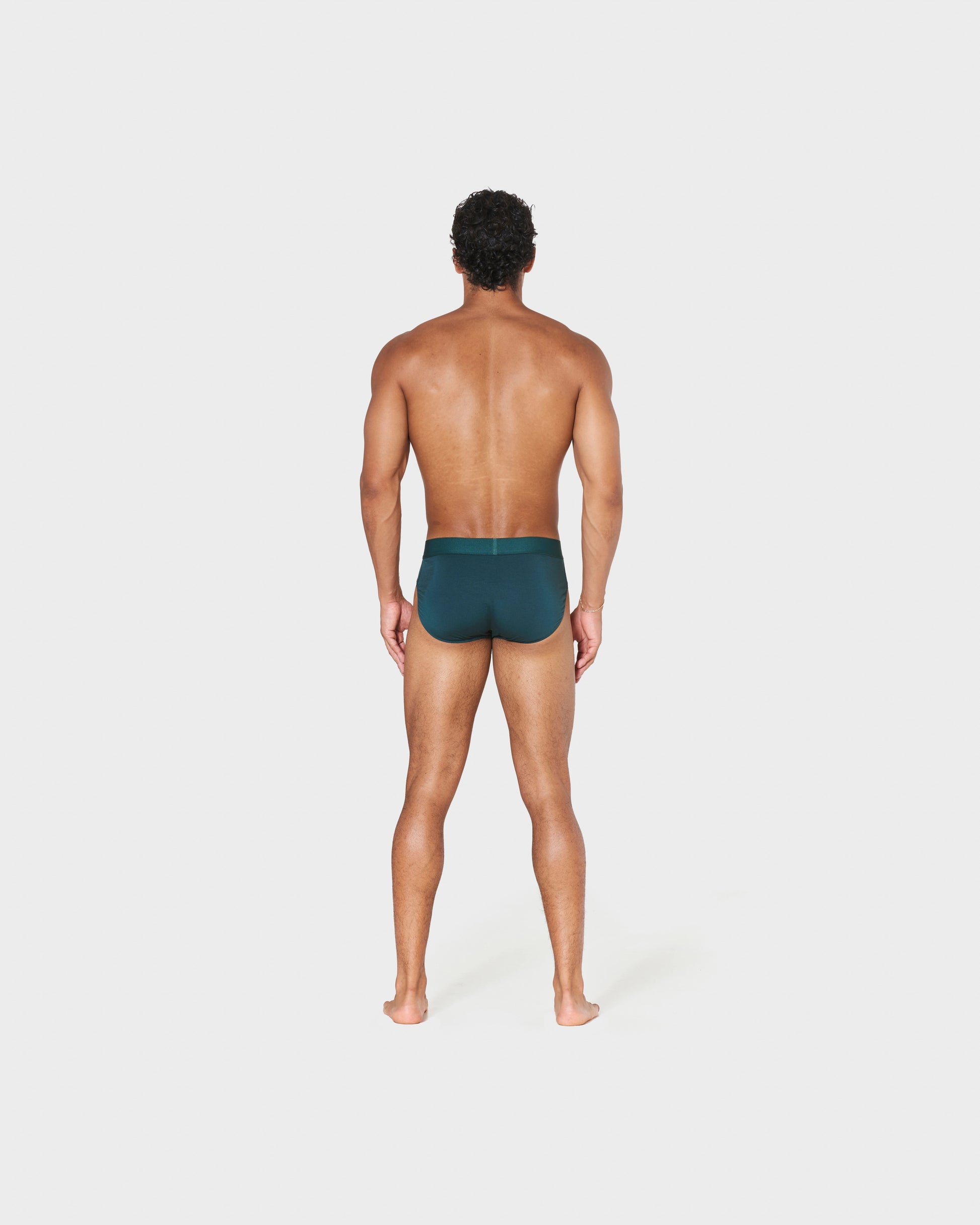 Men's performance underwear with stretch support for active training
