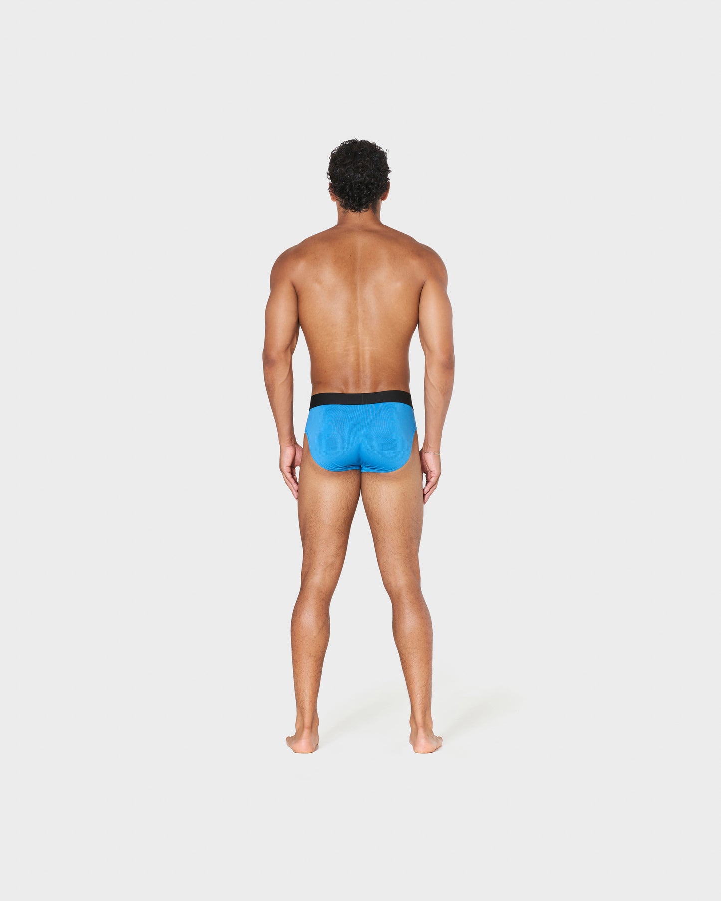 Breathable men's athletic underwear for training and active lifestyles