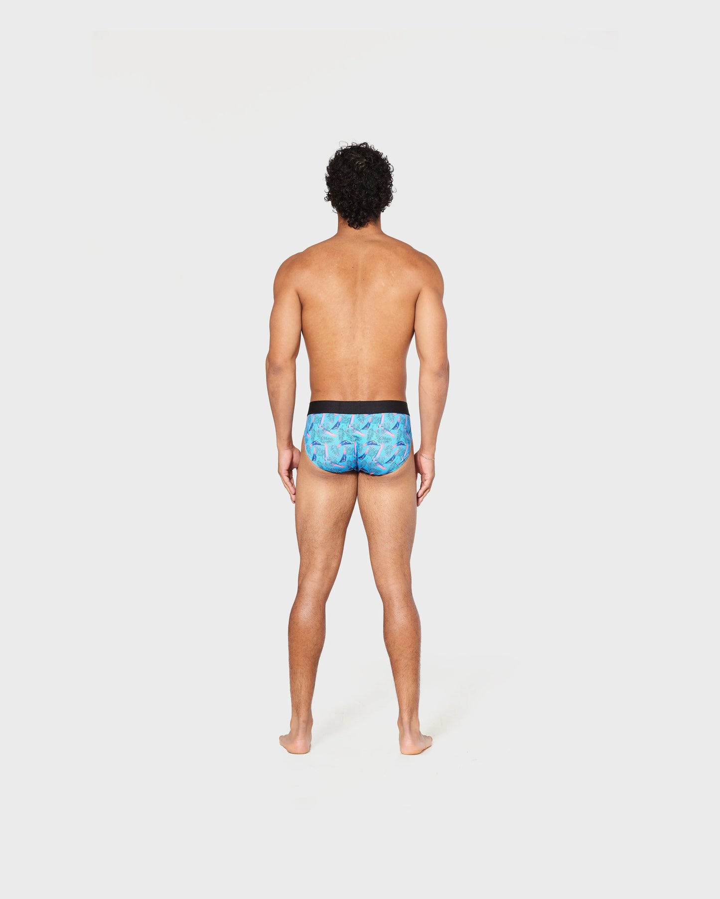 Cooling men's gym underwear for breathable training performance