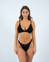 BLACK TRIANGLE BRA SET